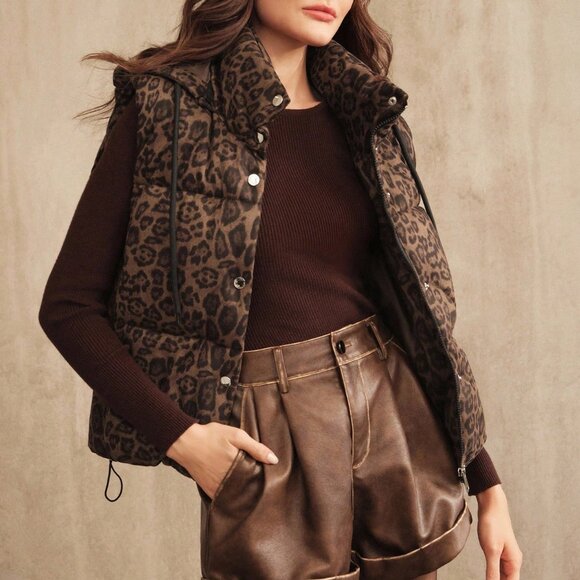 Coffee Brown Casual Women's Leopard Print Vest - Picture 6 of 7